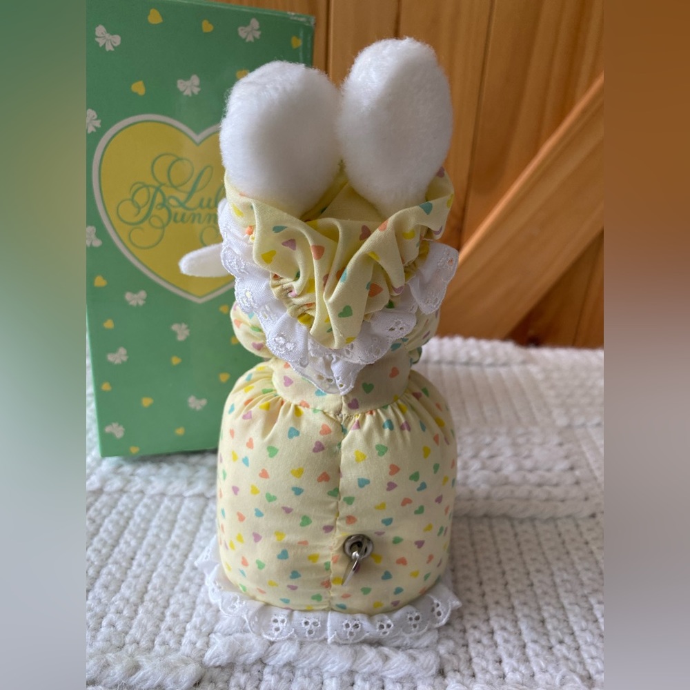 Vintage Avon Lullaby Bunny - Picture 4 of 13